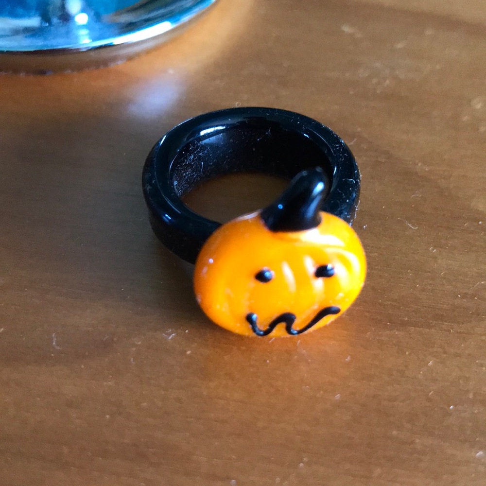Ceramic pumpkin ring